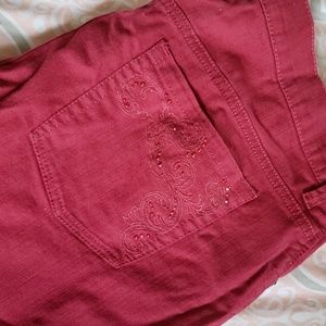 Womens red capris